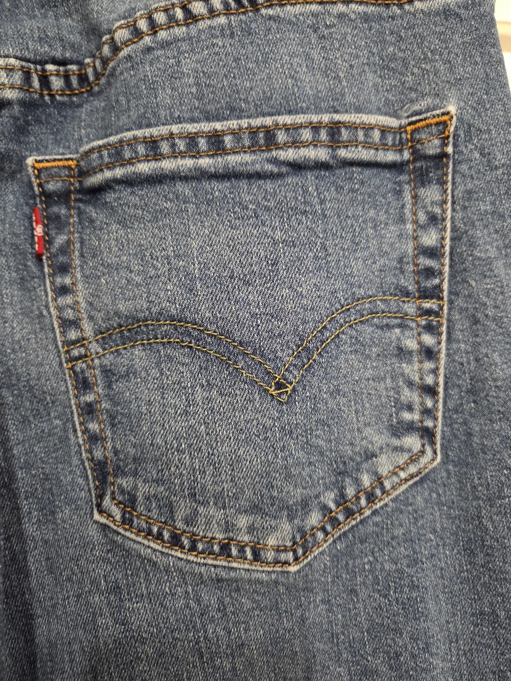 Levis Mens 511  Straight Men's Jeans in Medium Blue Wash Size 33